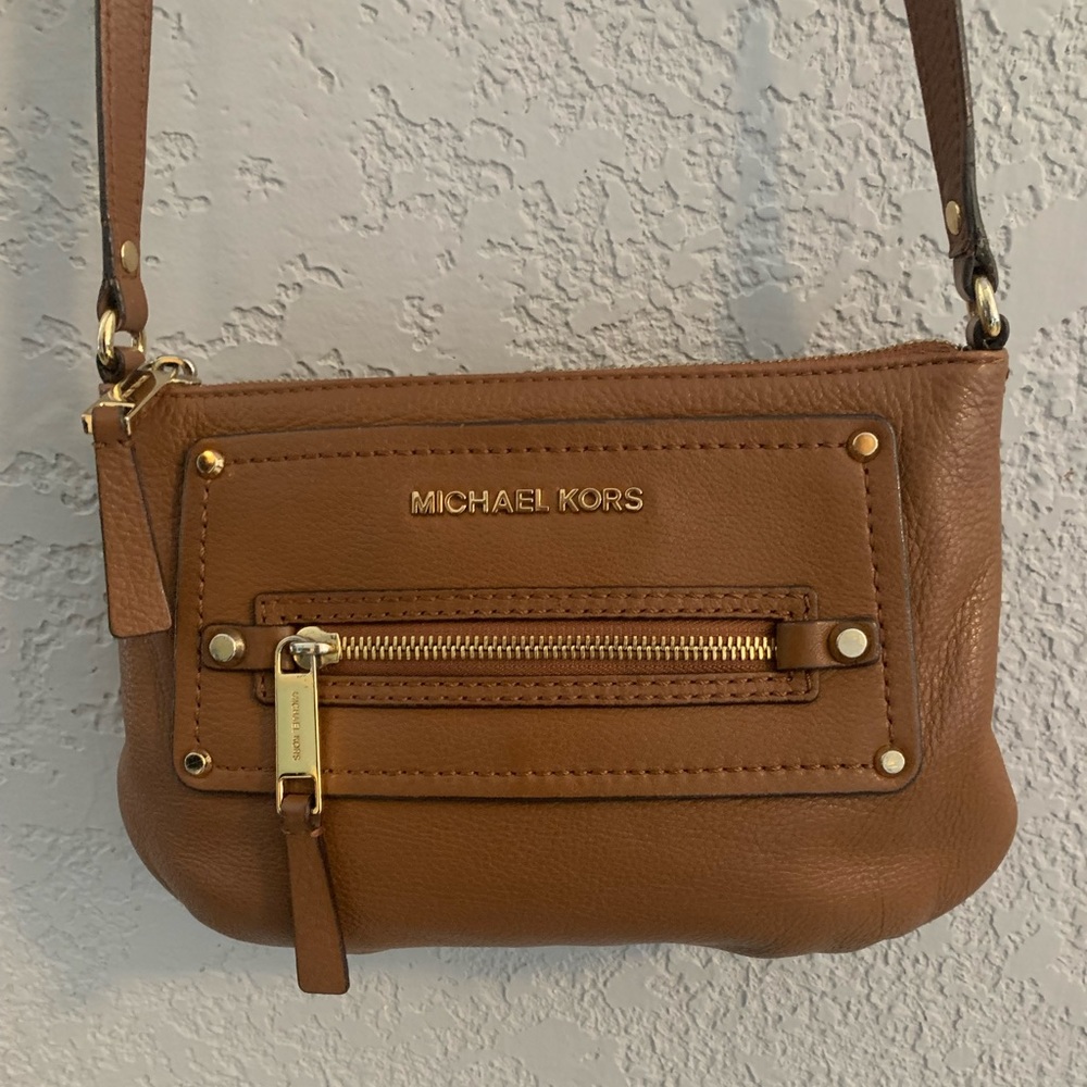 😊Michael Kors Crossbody brown and gold
